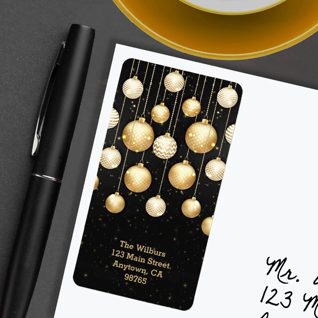 Guld-prydnadsföremål på Returadressen Svart jul Adressetikett (Gold Ornaments on Black Christmas Return Address Labels)