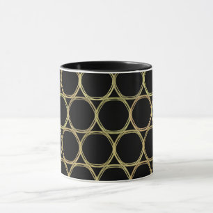 Guld Ringar på den svarta moderna Chicen Mugg