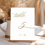 Guld Romantic Calligraphy Bröllop 5. Bordsnummer<br><div class="desc">Bord 5. Kontrollera alla tillgängliga nummer. | Romantiskt och elegant snabbt kalligrafi bröllop bordsnummer med initialer. Om du vill ha en mer avancerad anpassning av den här designen klickar du på BLUE DESIGN VERKTYG ovan!</div>