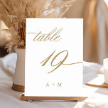 Guld Romantic Calligraphy Bröllop Number 19, Bordsnummer<br><div class="desc">Bord 19. Kontrollera alla tillgängliga nummer. | Romantiskt bordsnummer och elegant med snabb kalligrafi i bröllop med monogram. Om du vill ha en mer avancerad anpassning av den här designen klickar du på BLUE DESIGN VERKTYG ovan!</div>