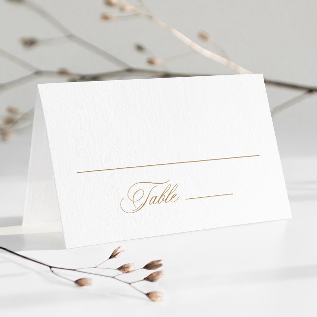 Guld Romantic Swirly Calligraphy Bröllop Placeringskort (Skapare uppladdad)