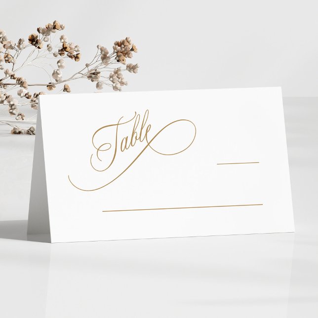 Guld Romantic Swirly Typography Bröllop Placeringskort (Skapare uppladdad)