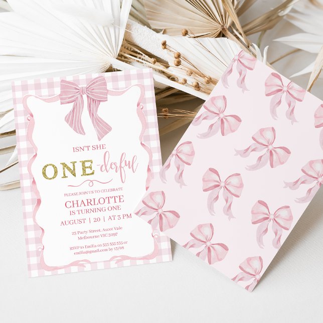Guld Rosa Bow är inte den första födelsedagen Inbjudningar (Pink Bow Isn't She Onederful 1st Birthday Invitation Baby Girl,
Onederful First Birthday Invitation)