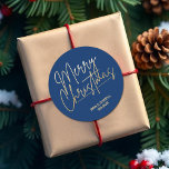 Guld Script God jul på Blue Runt Klistermärke<br><div class="desc">God jul i ett faux guld-folie och namn i chic,  är dessa blå klistermärken snyggt för vilken jul som helst i tillfälle. MER FÄRG och matchande produkter i vår samling.</div>