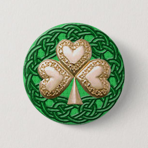 Guld Shamrock på knapp för keltiska knop