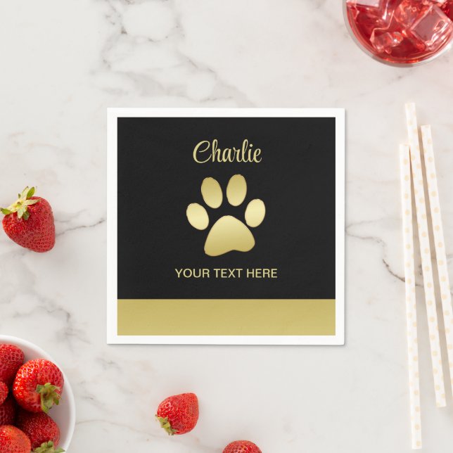 Guld Shiny Hund Tass mot svart bakgrund Pappersservett (Insitu)