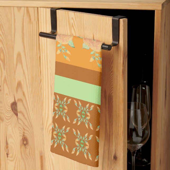 Guld-sköldpaddans grönt med mönster kökshandduk (Thirds Fold)