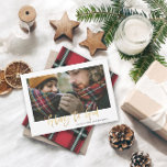 Guld-skript gloria till gud röd tartan-foto julkort<br><div class="desc">Guld-manuset till helgdag av gud snyggt med röd tartanbakerdesign. Utrymme för enstaka foto.</div>
