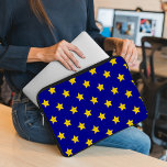 Guld Stars Mönster, marinblått, Exklusiv Laptop Fodral<br><div class="desc">Elegant,  snyggt och sofistikerade guld-stjärnor mönster. Modern gåva och trendig,  perfekt för mönster älskare i ditt liv.</div>