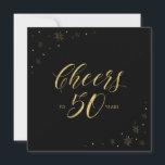 Guld & Svart | Modern 50-årsfest fyrkantig Inbjudningar<br><div class="desc">Låt oss fira din speciella dag med denna stilrena inbjudan till 50-årsfest. Denna design har chic guldtypografi "Skål för 50 år" och guldgnistrande grafik på en svart bakgrund. Om du letar efter en enkel chic fyrkantig inbjudan för en svart & guld tema födelsedagsfest, kommer denna inbjudan vara ett perfekt val....</div>