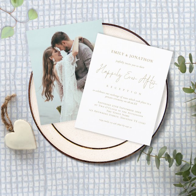 GULD-texten i BUDGETEN foto lyckligtvis allt efter (Front and back view. Budget price smaller size value invite. Part of a matching wedding suite.)