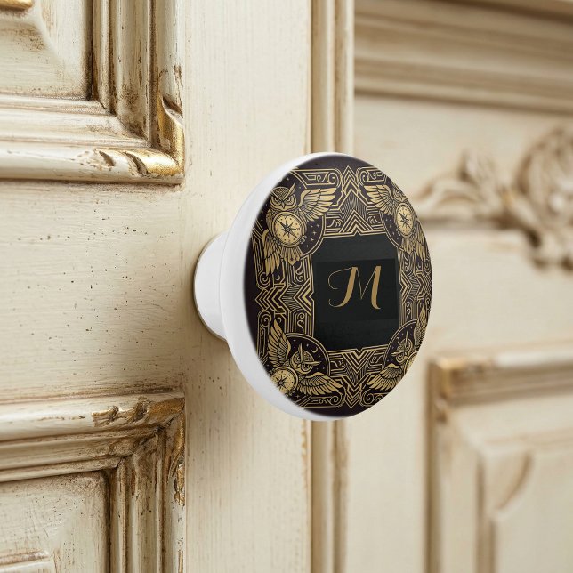 Guld Uggla Kompass Monogram Art Deco Keramik Knopp (Skapare uppladdad)
