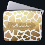Guld & White Zebra tryck med Guld Glitter Laptop Sleeve<br><div class="desc">Guld och White Zebra Animal Print med Guld Glitter Monogram Namn Fodral. Det här fodral kan anpassas så att det inkluderar ditt första namn.</div>