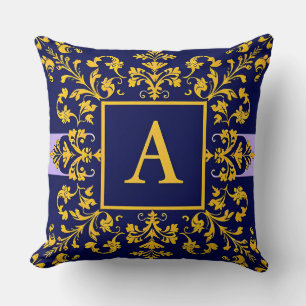 Guldbarock bokstav A Klassisk monogramstil ✨ Kudde
