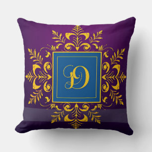 Guldbarock bokstav D Klassisk monogramstil ✨ Kudde