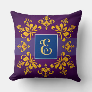 Guldbarock Bokstav E Klassisk Monogramstil ✨ Kudde
