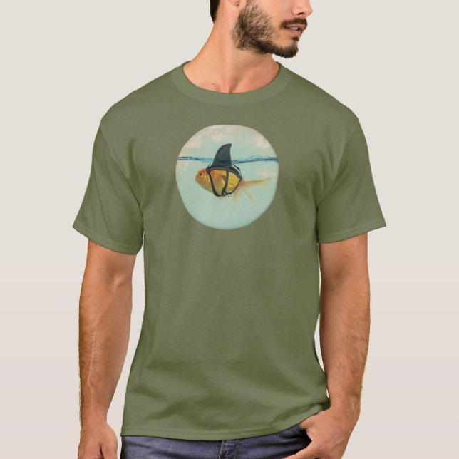 Guldfisk med hajfena t shirt (Framsida)