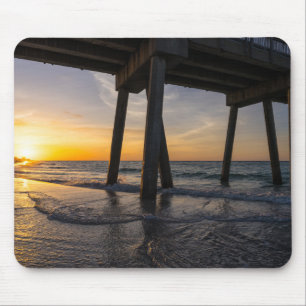 Guldig soluppgång under Pensacola Pier-musmatta Musmatta
