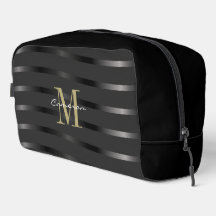 Guldmonogram initial och namn på svart present