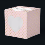 Guldpunkter på rosafärgad bakgrund presentaskar<br><div class="desc">Vitt hjärta med nygifta namn på rosafärgad och glitterguld prickmönster.</div>