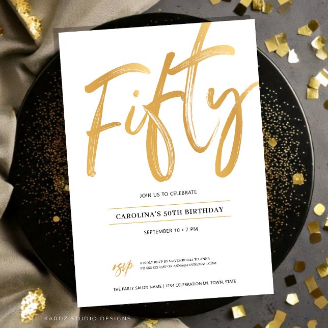 Guldskrift femtiofemtionde födelsedagsinbjudan inbjudningar (Fifty birthday invitation is shown in a flat 5x7 card. Faux gold script calligraphy over white.)