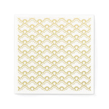 Gulfenad vit Scalloped Snäcka Mönster