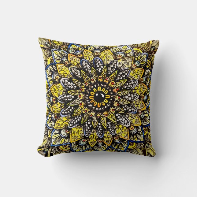 Gulgrön handritad mandaladesign kudde (Framsida)