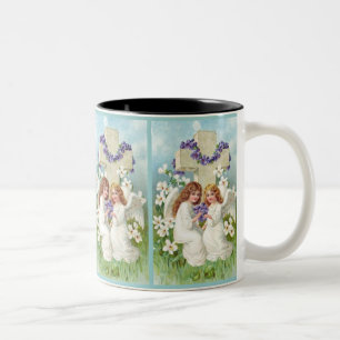 Gullig änglar med kor och Flowers. Två-Tonad Mugg