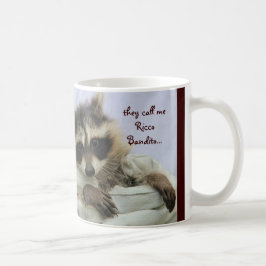 Gullig banditRaccoon som stjäler din hjärtamugg Kaffemugg