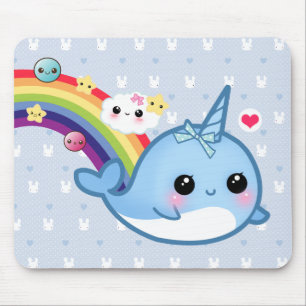 Gullig bebis som är narwhal med regnbågen, moln musmatta