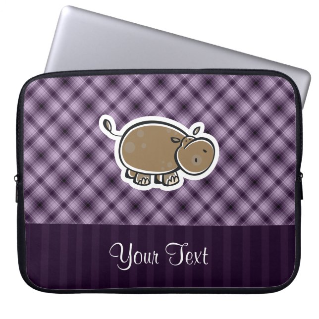 Gullig flodhäst; Lilor Laptop Sleeve (Framsidan)
