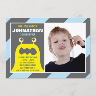 Gullig gigantisk inbjudanpojke inbjudningar