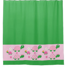 Gullig grön sköldpadda på färgrika rosor