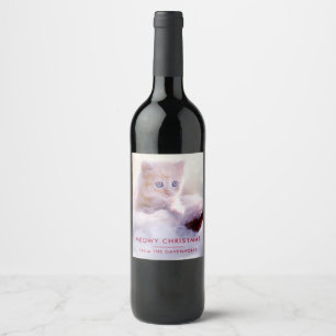 Gullig kattunge som vilar på en Santa hattMeowy Vinflaska Etikett
