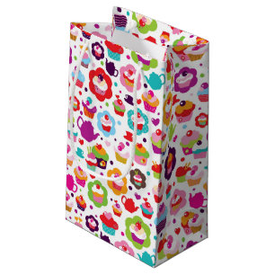 Gullig kopptårta och teakruka