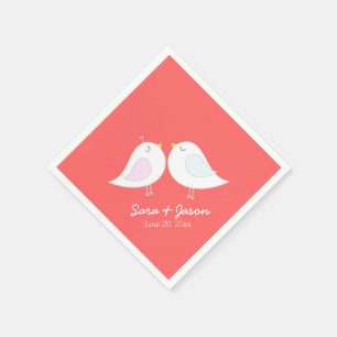 Gullig love birds på korallbakgrund pappersservett