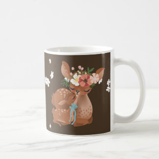 Gullig mammahjort med henne babyT-tröja Kaffemugg