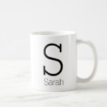 Gullig personligMonogram och namn Kaffemugg<br><div class="desc">Skriva ditt önskade brev och namn in i mallfält för en personlig,  gullig kaffemugg. Den enkla svart stilsorten skapar en unik kaffekopp!</div>