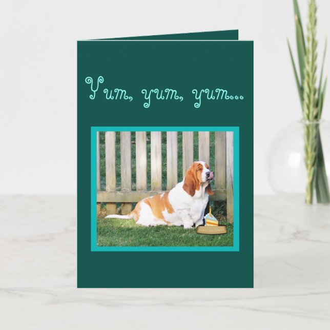 Gullig & rolig Bassethund på födelsedagkortet Kort (Framsida)