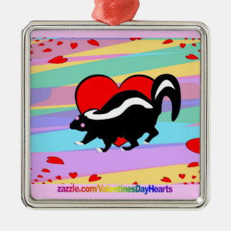 Gullig Skunkhjärta. Lycklig Anti-Valentines dag! Julgransprydnad Metall