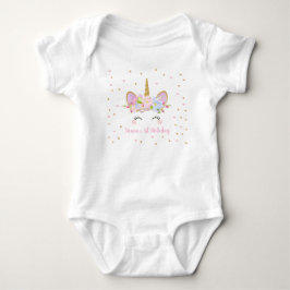 Gullig UnicornbabyBodysuit en 1st födelsedag för T Shirt