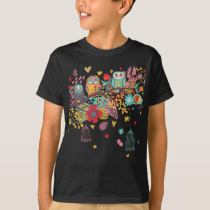 Gulliga ugglor och den färgglada blommigten t shirt