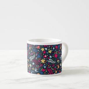 gulligt fågel- och blommamönster espressomugg