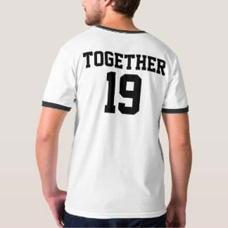 Gulligt koppla ihop T-tröja tillsammans efter T Shirt