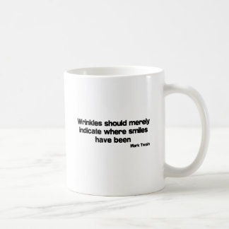 Gulligt rynkar citationstecken kaffemugg