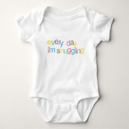 Gulligt! Varje dag mig Snuggling för förmiddag Tee Shirt