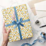 Gult akvarellblommigt trädgårdsomslagspapper presentpapper<br><div class="desc">Ett vackert akvarellblommigt mönster skapar detta eleganta blommiga trädgårdsomslagspapper.</div>