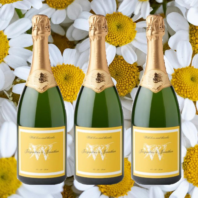 Gult av minimal Elegant för Monogram-Chic (Minimalist sunny yellow sparkling wine labels with a monogram and an elegant chic script. Superb!  )