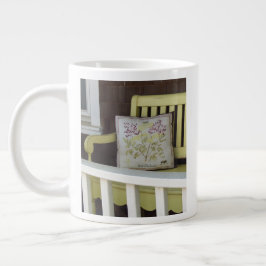 Gult Bench and Pillow - Martha's Vineyard Jumbo Mugg