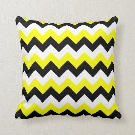 Gult Black and White Zigzag Kudde